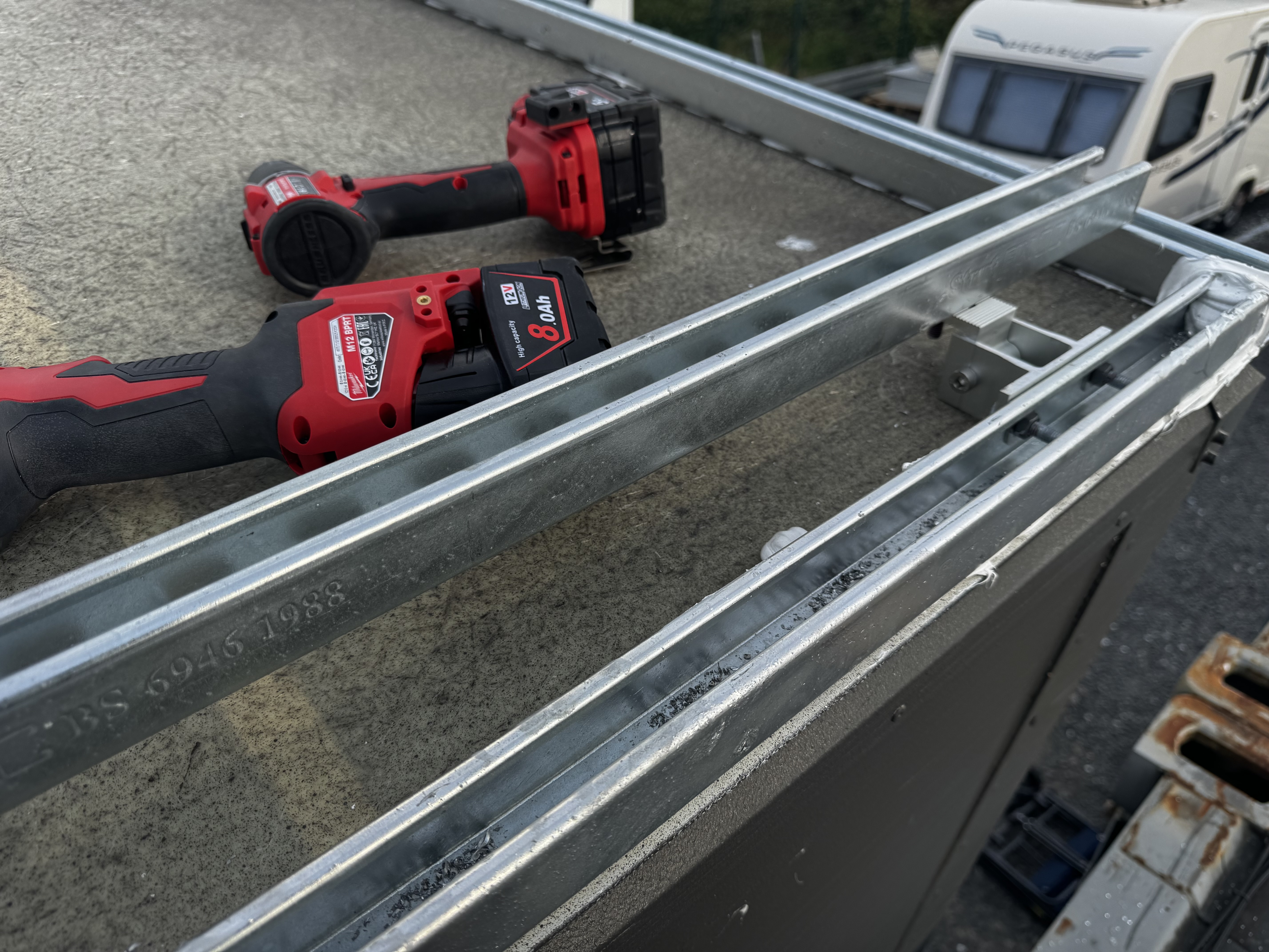 TiPi solar mounting rails and tools
